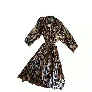 Hayden large Leopard/cheetah kimono‎.NWT Pajama Chic style! Wear out or at home!